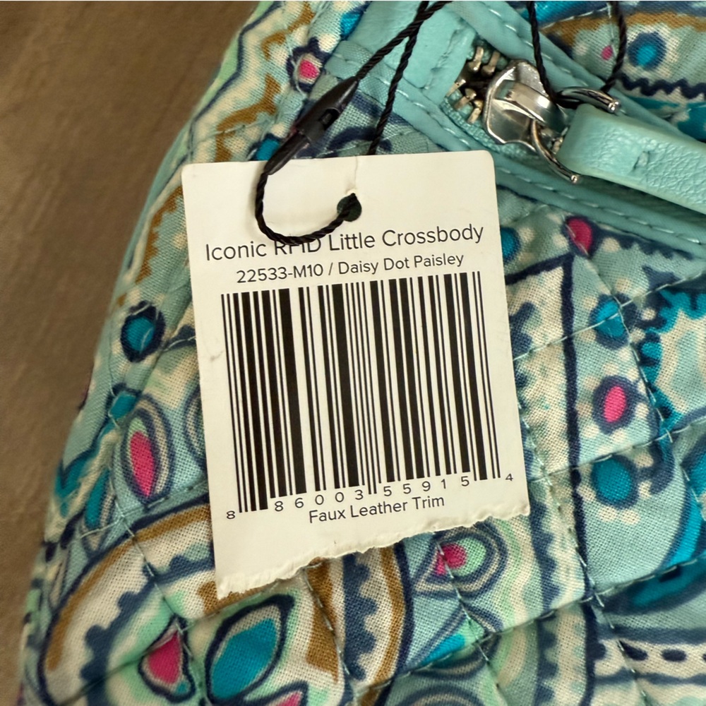 NEW Vera Bradley Daisy Dot Paisley Iconic RFID‎ Little Crossbody Faux Leather - Picture 2 of 13